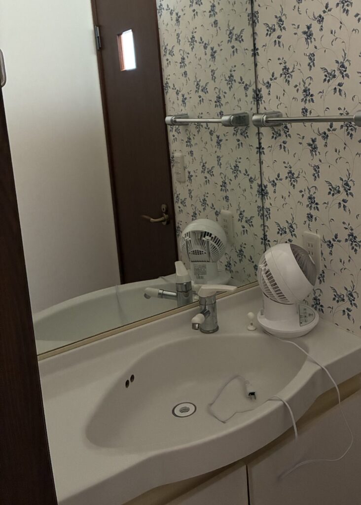 クロス張替え工事